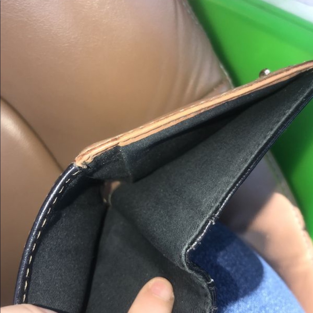 fossil wallet